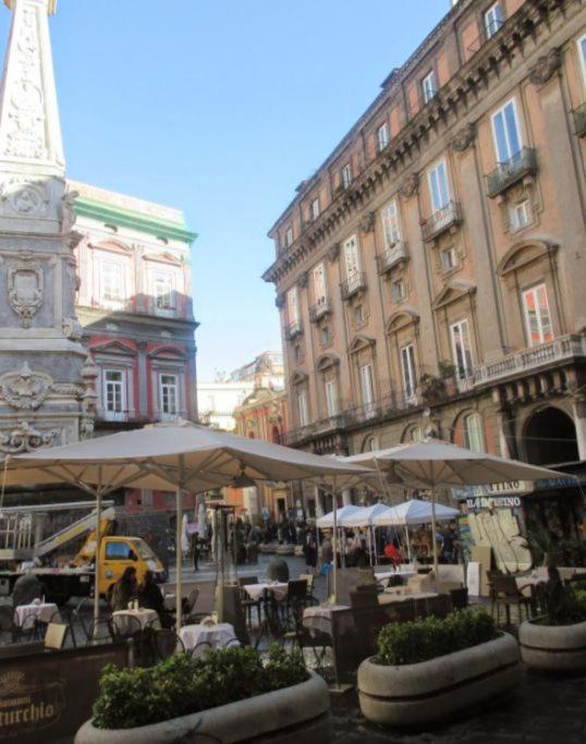 Casa Albertino-In The Heart Of Napoli Exterior foto